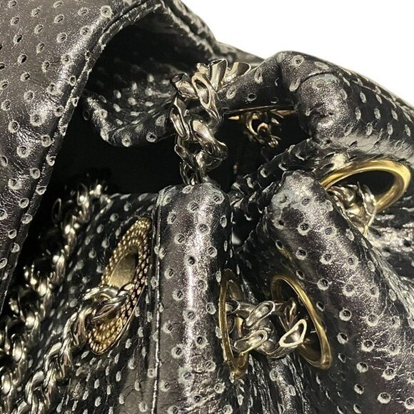 CHANEL Black Leather Shoulder Bag - Picture 9 of 9